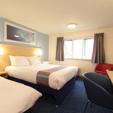 Travelodge Ashford Exterior photo