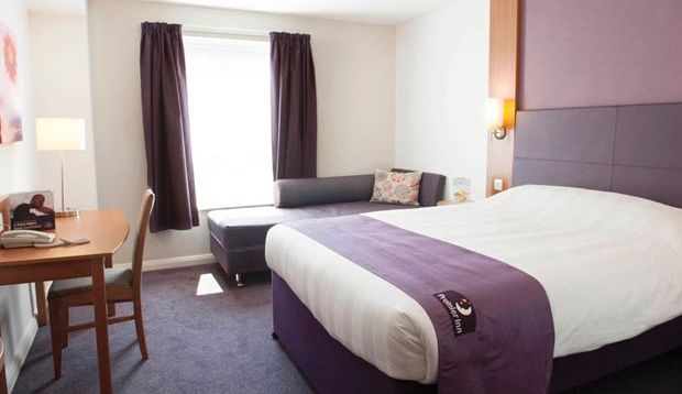 Travelodge Ashford Exterior photo